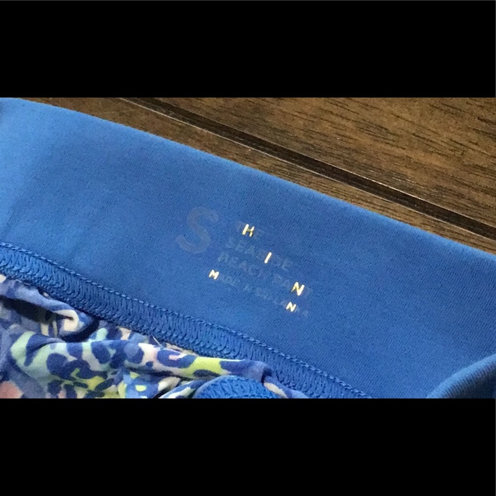 Blue And Multicolor Patterned Shorts - image 2